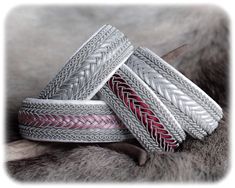 ~★Let's make magic with leather and tin thread ★~ An affordable set of material for a DIY-kit of Sámi inspired pewter thread bracelet. Enjoy step by step photos showcasing this unique bracelet making process and create your own beautiful braided Sámi Inspired Bracelet. ♡ Each DIY-kit come with step-by-step tutorials and quality materials to bring your designs to life! ~★ Contains materials for 1 (one) bracelet ★~ * How to do Description * Reindeer leather strip (your choice of size and colors) * Diy Leather Bracelet Tutorial, Sami Handicraft, Leather Bracelet Tutorial, Leather Bracelet For Women, Make Your Own Bracelet, Jewelry Making Tutorial, Diy Leather Bracelet, Leather Tooling Patterns, Tooling Patterns