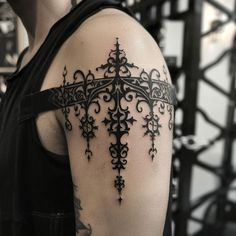 Armband Tattoo Tattoo Flash Collection Garder Belt Tattoo Designs, Gothic Neck Tattoos Women, Gothic Lace Tattoo, Womens Hip Tattoos, Ornamental Hip Tattoo, Celtic Knotwork Tattoo, Goth Hand Tattoos, Gothic Tattoo Sleeve, Goth Chest Tattoo