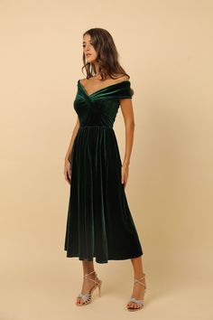 Formal Dress Mermaid, Wedding Guest Dress Elegant, Sleeve Wedding Guest Dress, Wedding Dress Wrap, Velvet Dress Long Sleeve, Long Sleeve Mermaid Dress, Emerald Green Velvet Dress, Velvet Bridesmaid Dress, Velvet Bridesmaid