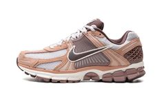 Zoom Vomero 5 HF1553 200 Clay Shoes, Nike Zoom Vomero 5, Zoom Vomero 5, Nike React Vision, Vomero 5, 270 Nike, Exclusive Sneakers, Nike Shox, Stadium Goods