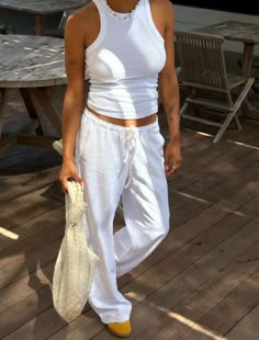 High Fidelity Pant | White Linen – Rumored Cute Hawaii Outfits Casual, Style For Summer 2024, White Linen Pants Aesthetic, Lightweight Outfits Summer, South Florida Style Fashion, Comfortable Beach Outfits, Beach Outfit One Piece, Cruise 2024 Fashion, St Augustine Florida Outfit