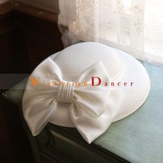 Women Vintage Bow Wedding Hat Condition: Brand NewColor: White/Black/Green/RedSize: One Size(Diameter: 30cm)Material: LinenSuitable season: Summer/Spring/Autumn/ WinterPopular elements: BowOccasion : Wedding/Birthday/Holiday/Anniversary Celebration/Anniversary CelebrationWhat is a Fascinator ?Fascinators have received a lot of attention since the Royal Wedding of Prince William to Catherine Middleton last spring. These not-quite-hats, not-quite-barrettes are a great way to make a statement witho Formal Fitted Ribbon Fascinator, Party Bridal Hat Accessories, Elegant Evening Bridal Accessories For Spring, Elegant Spring Evening Bridal Accessories, Elegant Party Fascinator With Satin Bow, Elegant Hat With Satin Bow For Party, Elegant Party Hat With Satin Bow, Elegant Fitted Fascinator With Ribbon, Elegant Summer Bridal Accessories