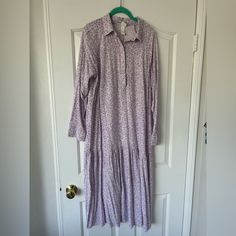 Hm Maxi Dress Purple Little Flowers Size M Brand New H&m Casual Dresses For Daywear, Purple Maxi Dress, Purple Maxi, Dress Purple, Little Flowers, Hm Dress, H M Dresses, Purple Dress, Color Purple