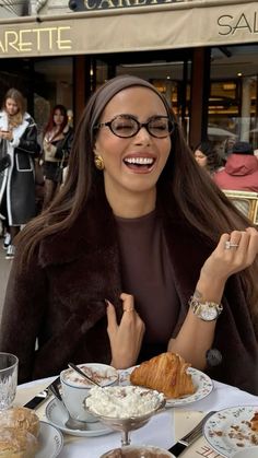 Nyc Winter Outfits, Girl Glasses, Nyc Winter, Style Aesthetic, Girls With Glasses, Winter Fits, Fall 2024, Style Board, Cool Girl