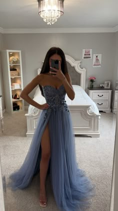 Evening Wear Dresses, Vintage Party Dresses, Prom 2023, Blue Prom Dress, Prom Dress Ideas, Prom Inspo, Pink Formal Dresses