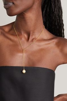 Pippa Small believes that when you wear one of her necklaces, you're keeping it close to the heart, making it even more special. Made from 18-karat gold, this lariat-style piece features a lustrous pearl suspended from a delicate chain. Wear yours with plunging necklines. Elegant Lariat Necklace With Detachable Pendant For Formal Occasions, Elegant Formal Lariat Necklace With Detachable Pendant, Formal Long Drop Jewelry With Polished Finish, Gold Jewelry With Detachable Pendant For Evening, Formal Fine Jewelry Lariat Necklace With Pendant, Gold Single Strand Jewelry For Evening, Single Strand Gold Jewelry For Evening, Formal Fine Jewelry Lariat Pendant Necklace, Gold Timeless Lariat Necklace For Formal Occasions