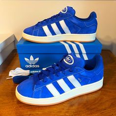 Campus 00s Blue, Blue Adidas Outfit, Blue Campus, White Athletic Sneakers, Campus 00, Cute Adidas Shoes, Cute Adidas, Adidas Shoe, Adidas Campus 00s