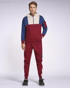 Elevate your style with our men's 2-piece sweatsuit. Made with heavy fleece material, this outfit provides ultimate comfort and warmth. The quarter zip hoodie and jogger sweatpants add a touch of luxury to your casual wear. Stay cozy in style with this premium fleece ensemble. About this item: Premium Fleece material in a 400GSM heavy fleece material Cotton blend: 2-piece winter fleece suits made up of 60% Cotton and 40% Polyester which is perfect for the winter wardrobe.Versatile design: Fleece Trendy Sweatpants, Fleece Outfit, Quarter Zip Hoodie, Fleece Sweatpants, Hooded Sweatshirt Men, Sweatpants Set, Mens Hooded, Jogger Sweatpants, Stay Cozy