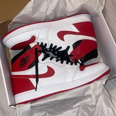 Never Worn Brand New Air Jordan 1 White High-top Nike Air Force 1 With Contrast Sole, White High-top Nike Air Force 1 With Red Sole, Red White Jordans, Red Nikes, Pretty Sneakers, Air Jordan 1s, Nike Shoes Air Force, Trendy Shoes Sneakers, Nike Fashion Shoes