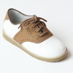 L'Amour Boys 042 White/Khaki Leather Oxfords White Lace-up Oxford Shoes, White Oxford Dress Shoes With Rubber Sole, Brown Cap Toe Oxfords With Laces, Low-top Oxfords For Derby, Brown Oxfords With Perforated Toe Box, White Cap Toe Oxfords For Spring, Low-top Laced Oxfords For Derby, White Oxfords For Derby With Round Toe, Brown Lace-up Oxfords With Perforated Toe Box