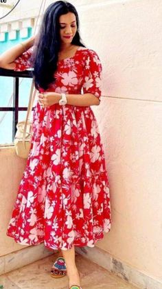 Stylish Kurtis Design, Long Gown Design, Simple Frocks, Anarkali Dress Pattern, Fancy Frocks