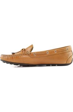 Marc Joseph New York Riverview Loafer (Women) | Nordstromrack Classic Swift Leather Slip-on Moccasins, Fall Leather Moccasins With Branded Insole, Leather Moccasins With Textured Sole For Spring, Spring Leather Moccasins With Textured Sole, Spring Leather Moccasins With Stitched Sole, Classic Moccasins With Textured Sole And Round Toe, Casual Leather Tassel Loafers With Rubber Sole, Casual Tassel Loafers With Branded Insole, Casual Tassel Loafers With Leather Sole For Spring