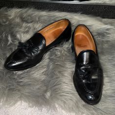 Great Condition Leather Allen Edmonds Shoes! Two Light Scuffs As Noted In Pictures But Otherwise In Mint Condition. Size 10.5 Mens. Comes With Box In Excellent Condition My Poshmark Closet Is A Curated Boutique For Anyone Who Wants To Make A Statement With Their Style. We Offer Brand New, Like New, And Pre-Loved Clothing. On Poshmark We Offer You Clothes That Will Always Be One Of A Kind - Just For You! Our Prices Are Competitive So Shop Today And Find Your Perfect Look! Additionally, Please Rea Classic Black Slip-on Tassel Loafers, Classic Leather Tassel Loafers For Party, Classic Party Loafers With Leather Sole, Classic Wingtip Loafers For Party, Black Tassel Loafers With Round Toe For Galas, Elegant Tassel Loafers With Rubber Sole For Formal Occasions, Designer Black Tassel Loafers With Leather Sole, Elegant Formal Tassel Loafers With Rubber Sole, Classic Brogue Loafers For Party