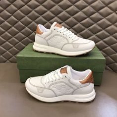 Wmns Gucci Luxury Sports Super Quality: “Gucci delivers high-end fashion with this women’s sneaker, blending sports-inspired design with luxury materials for a refined, versatile look.” Replica Shoes, Gucci Sneakers, Designer Replica, Clothing Websites, High Quality Shoes, High End Fashion, Tote Backpack, Saucony Sneaker, Shoe Game