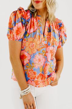 Multicolor Floral Bubble Sleeve V-neck Plus Size Blouse Blouse Size Chart, Formal Dresses With Sleeves, Plus Size Blouse, Bubble Sleeve, Swimwear Dress, Outfit Combinations, Blouse Online, Plus Size Swimwear, V Neck Blouse