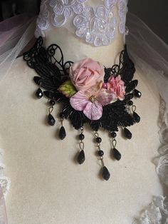 Vintage Black Choker For Festival, Vintage Black Festival Choker, Handmade Black Victorian Choker, Bohemian Black Wedding Choker, Bohemian Black Choker For Wedding, Handmade Black Wedding Choker, Handmade Black Choker For Wedding, Victorian Choker, Floral Choker