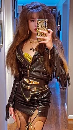 Women Rockstars, Goth Disco Outfit, Rock Star Halloween Costumes For Women, Winter 80s Outfits, 2019 Fashion, 80s Glam Metal Fashion, 80s Rock Aesthetic Outfits, 80s Rockstar