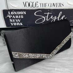 Brand Cruise Club Evening Clutch Crossbody Shoulder Mix Rhinestone Jeweled Embellished Bag Purse Limited Edition % Authentic It’s All About The Bags When It Comes To Formal Evening Wear! Enjoy Your Evening In This Beautiful Black With Silver Mix Variety Of Rhinestone Jeweled Embellished Bag That Can Be Used As Either A Clutch Or A Cross Bag/Shoulder Bag! Keep In Mind The Chain Straps Are Detachable For Your Convenience! When You’re Not Using The Bag, It’s A Beautiful Decorative Piece To Add To Y Silver Bag With Rhinestone Fringe For Events, Silver Bags With Rhinestone Fringe For Events, Elegant Silver Bag For Night Out, Elegant Evening Bags With Rhinestone Fringe, Silver Bags With Rhinestone Fringe For Formal Occasions, Embellished Black Evening Bag For Night Out, Formal Silver Bag With Rhinestone Fringe, Silver Rhinestone Fringe Bag For Formal Occasions, Elegant Crystal Embellished Evening Bag For Night Out