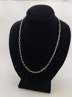 925 Silver Textured Paperclip Chain Necklace Item w #3367 Clean and in good condition  18 inched long with a Lobster claw Marked 925 4.9 grams Welcome to Westgate Jewels!! We specialize in vintage estate, designer, and fine jewelry. Our shop consists of items that are estate, antique, and / or vintage conditions unless otherwise noted. This means that most items are prior owned and may have some imperfections such as light scratches, scuffs, and / or patina. Our items are cleaned and polished pr Classic Oval Link Silver Chain Necklace, Paperclip Chain Necklace, Vintage Native American Jewelry, Bethlehem Pa, Vintage Designer Jewelry, Pretty Earrings, American Jewelry, Vintage Designer, Native American Jewelry