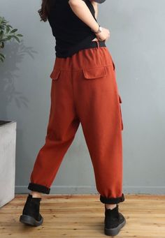 Wypoczynkowe spodnie z kieszeniami z klapką Bawełniane spodnie cargo Relax Fit w kolorze oliwkowozielonym, czarnym, rdzawym, jeden rozmiar - Morimiss.com Fit Cargo Pants, Pants Cotton, Fleece Pants, Flap Pocket, Make You Feel, Cargo Pants, Full Length, Straight Leg, Online Shop