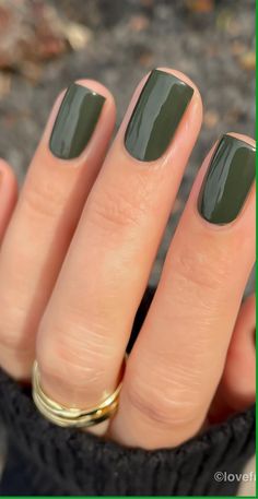 Enhance your autumn look with our elegant Olive Green Fall Nails, inspired by the rich colors of the season. From deep earthy tones to shiny metallic hues, our collection offers versatile options for a chic manicure. Embrace the beauty of nature through your nails and add a touch of sophistication and warmth to your style this fall. Elevate your nail game with our Olive Green Fall Nails today! Fall Colors Short Nails, Fall Nails Color Ideas, Short Nail Designs October, Chic Nail Colors, Fall Nail Green, Forest Green Nails Short, Short Square Nails Autumn, Fall Trending Nails, Matte Olive Green Nail Ideas