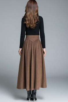 Brown Skirt Long, Winter Wool Skirt, Wool Skirt Outfit, Long Skirt Outfits For Summer, Long Wool Skirt, Warm Skirts, Skirt Winter, Long Skirt Outfits, Brown Skirt