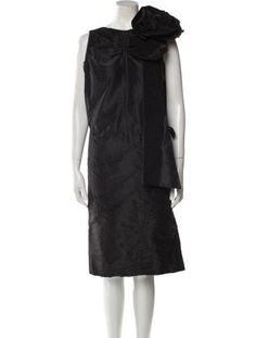 Miu Miu Silk Shift DressFrom the 2018 Collection by Miuccia PradaBlackSleeveless with Bateau NecklineDesigner Fit: Dresses by Miu Miu typically fit true to size. Miu Miu Sleeveless Spring Dresses, Sleeveless Miu Miu Spring Dresses, Spring Sleeveless Miu Miu Dresses, Chic Sleeveless Miu Miu Dress, Miu Miu Fitted Formal Dresses, Elegant Sleeveless Miu Miu Dress, Formal Fitted Miu Miu Dresses, Black Silk Sleeveless Dress For Evening, Elegant Spring Miu Miu Dresses