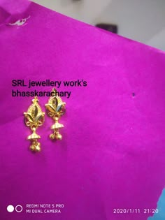 Gold Earrings For Kids, Small Earrings Gold, Bridal Jewelry Sets Brides, Gold Jhumka Earrings, Black Beads Mangalsutra Design, New Gold Jewellery Designs, Gold Earrings Models, Modern Gold Jewelry, Gold Jewelry Simple Necklace