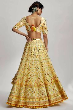 Anha Lehenga Set Lehenga With Cape, Lehenga Yellow, India Outfits, Organza Cape, Gopi Vaid, Brocade Lehenga, Cape Set, What's Your Style, Indian Lehenga