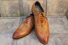 Luxury Brown Formal Oxfords, Mens Formal Outfits, Masculine Brown Oxfords For Semi-formal Occasions, Semi-formal Brown Oxfords With Brogue Detailing, Classic Brown Semi-formal Oxfords, Semi-formal Brown Wingtip Derby Shoes, Europe Fashion, Mens Formal, Formal Outfit