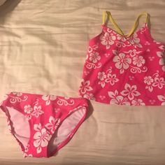 Brand New With Tags Tropical Accessories, Crop Tankini, Pink Tankini, 2000s Clothing, Tropical Girl, Tankini With Shorts, Tropical Bikinis, Pink Tropical, Tropical Flower