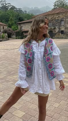 Chilly Europe Outfits, Summer Art Museum Outfit, Lilycore Outfits, Socal Summer Outfits, Free People Outfits Bohemian, Spring Trends 2024, Anthro Outfits, Colorful Spring Outfits, Portuguese Fashion