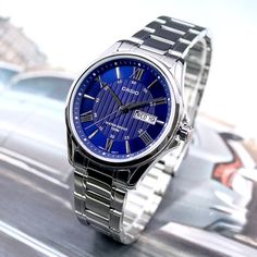 Silver Casual Watch With Metal Dial, Casual Silver Watch With Metal Dial, Casual Silver Watch With Metallic Dial, Guy Accessories, Casio Vintage Watch, Random Guy, Casio Vintage, Accessory Inspo, Mens Watches Leather