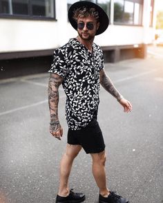 Mens Fashion Edgy, Mens Fashion Smart, Camisa Social, Mens Style Guide, Men's Outfits, Dope Fashion, Spring Street Style, Men Street