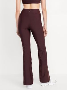 hidden front pocket go-dry wicks moisture extra high waist is 1" higher than standard high rise sits above belly button fitted hip and thigh hits below ankle 31 1/2" regular inseam 29 1/2" petite inseam 35 1/2" tall inseam models are approx.  5'9" and wear sizes s (4), l (12), and xl (18)machine wash according to the care instruction label Flare Leggings, Petite Size, Belly Button, Toddler Boys, Front Pocket, Old Navy, High Waist, High Rise, High Waisted