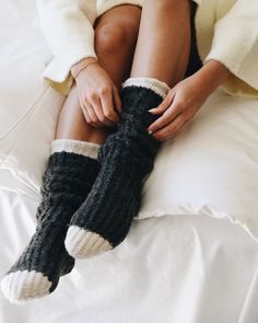 Irresistibly soft, undeniably cozy and absolutely darling—the Snow Bunny Slipper Socks are made for winter lounging. On cold, snowy days, these socks are a must and with non-slip grippers on the bottom, you have security to do anything you need around the house. Gift these to a friend, buy them for yourself, pair them with the matching Beanie, Gloves or Scarf and embrace your inner Snow Bunny. Rody Soul, Lounge Socks, Cable Knit Socks, Bunny Slippers, Snow Bunny, Snow Bunnies, Cozy Socks, Winter Socks, Warm Socks