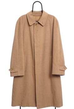 Beige coat with collar, super classy piece. Missing one pocket button. A few teeny marks.  Size (Approx. in: cm: Pit to Pit: 59, Length: 115 Beige Coat, Vintage Burberry, Camel Coat, Duster Coat, Camel, Burberry, Mens Jackets, Jackets & Coats, Mens Outfits