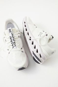 Womens On Clouds, Cute School Shoes, Cute Tennis Shoes, Cute Running Shoes, On Cloud Shoes, Nurse Shoes, Cloud Shoes, Training Sneakers, On Clouds