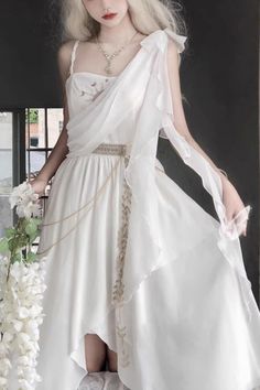 Fantasy White Outfit, White Flowy Dress Aesthetic, Flowy Dress Aesthetic, Mythology Outfits, White Aesthetic Outfit, Greek Clothes, Greek Style Dress, Angel Clothes, Roman Clothes