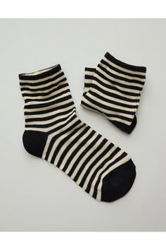 Ribbed, elasticated cuffs/Dressier than your basic cotton sock Brandy Melville Socks, Indie Socks, 90s Socks, American Eagle Socks, Loafer Socks, Black Ankle Socks, Sushi Socks, Loafers With Socks, Half Socks