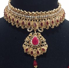 Heavy Bridal Sets For Festive Wedding, Heavy Bridal Sets For Wedding And Festive Occasions, Elegant Bridal Sets For Marriage During Diwali, Traditional Jewelry Set For Marriage On Diwali, Bollywood Bridal Sets With Stone Work For Wedding, Bollywood Style Heavy Wedding Jewelry, Elegant Lehenga With Stone Work For Gift, Elegant Lehenga With Stone Work As Gift, Elegant Lehenga With Pallu As A Gift