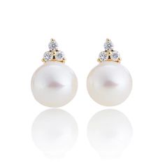 Diamond Trio & Pearl Earrings – Gump's Dazzling Earrings, Pearl And Diamond Earrings, Stylish Earring, White Freshwater Pearl, Pearl Types, Pearl Gemstone, Freshwater Cultured Pearls, Pearl Diamond, Yellow Gold Earring