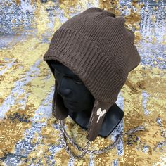 Vintage Ear Flap Hat Sprawls Clothing Beanie One Size Good Condition Save money on bundle Check out my profile for more Pieces Thanx for your visit. B1351 Casual Knit Cap Hat, Vintage Beanie, Crochet Bonnet, Soft Hat, Hats Beanie, Flap Hat, Ear Flap Hats, Soft Hats, Winter Gifts