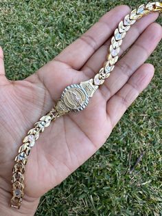 8'5 inch Long Gold Plated  Oro Laminado Tarnish Free Virgin Mary Bracelet, Guadalupe Bracelet, Mexican Jewelry, For Her, Jewelry Lookbook, Virgin Mary, Quince, Chain Link Bracelet, Cute Jewelry