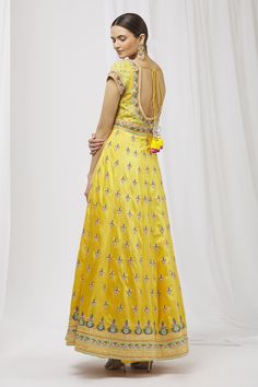 Yellow anarkali with all-over multi-color floral motif thread, sequin work. Comes with churidar and tassel dupatta.
Components:3
Embroidered
Neckline:V Neck
Sleeve Length:Cap
Color:Yellow
Tassel dupatta
Tassel tie-up back - Aza Fashions Tassel Dupatta, Yellow Anarkali, Embroidered Anarkali, Embroidered Neckline, Churidar, Set For Women, Anarkali, Aza Fashion, Floral Motif