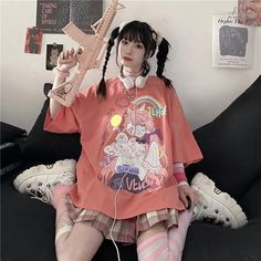 Unicorn Anime, Celana Jogger, Celana Jogger Wanita, Art Models, Tøp Aesthetic, Harajuku Outfits, Vintage Clothing Stores, Anime T Shirt, Y2k Aesthetic Outfits