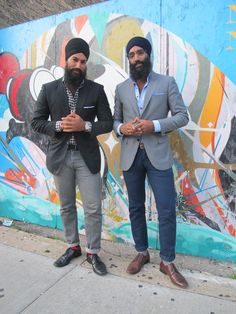 Sikh Chic Mens Shoes With Shorts, Classy Suits, Dad Fashion, Beard Styles For Men, The Himalayas, Well Groomed Men, Well Dressed Men, Gentleman Style, Suits Coats