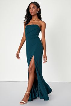 Marvelous Entrance Emerald Green Pleated Strapless Maxi Dress Strapless Elastane Dress For Date Night, Strapless Evening Dress In Elastane, Stretch Dress With Straight Neckline For Prom, Elastane Strapless Dress For Date Night, Green Strapless Prom Dress, Emerald Green Prom Dress, Curated Wedding, Prom 2024, Strapless Prom Dress