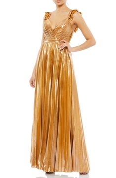 Pleated Metallic SLeeveless Gown Ileena for Mac Duggal Color Gold Metallics Fashion, Encanto Wedding, Ever After Dress, Dresses Outfit Ideas, Mob Dress, Pleated Gown, Pleated Dresses, Dress With Ruffle Sleeves, Gold Prom