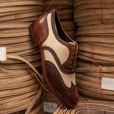 Classic Brown Beige Calf Dress Oxford Wingtip Shoes For Men Handmade on Storenvy Brogues Shoes, Spectator Shoes, Shoes Matching, Quality Leather Boots, Brogues Men, Wingtip Shoes, Custom Design Shoes, Blue Suede Shoes, Handmade Leather Shoes